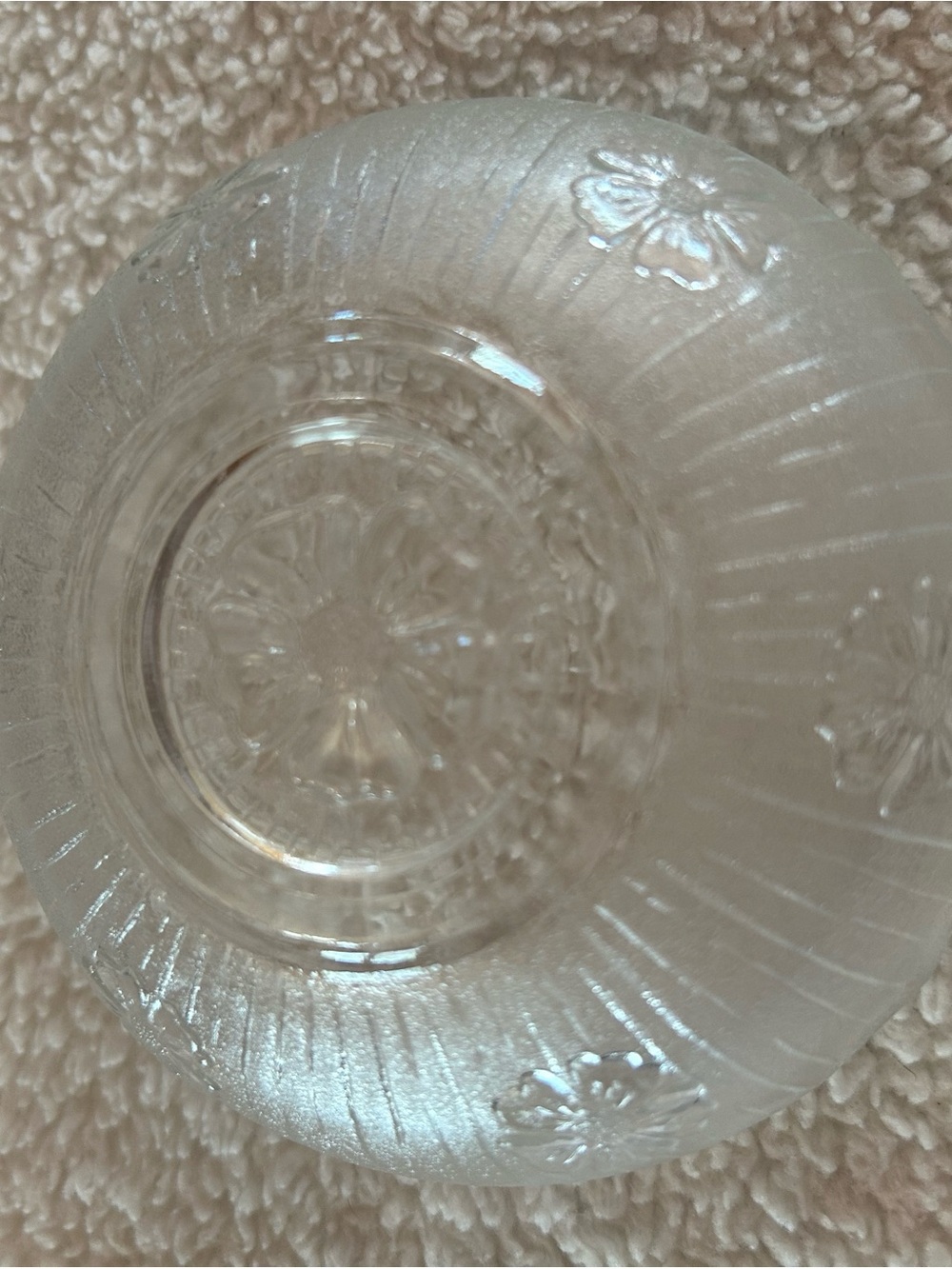 Vintage Clear Pressed Glass Bowl with Floral Motif - Picture 3 of 6